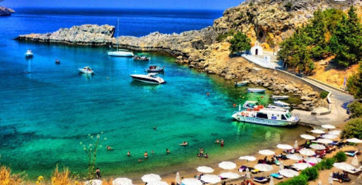 Sakura Lindos (Rhodes)